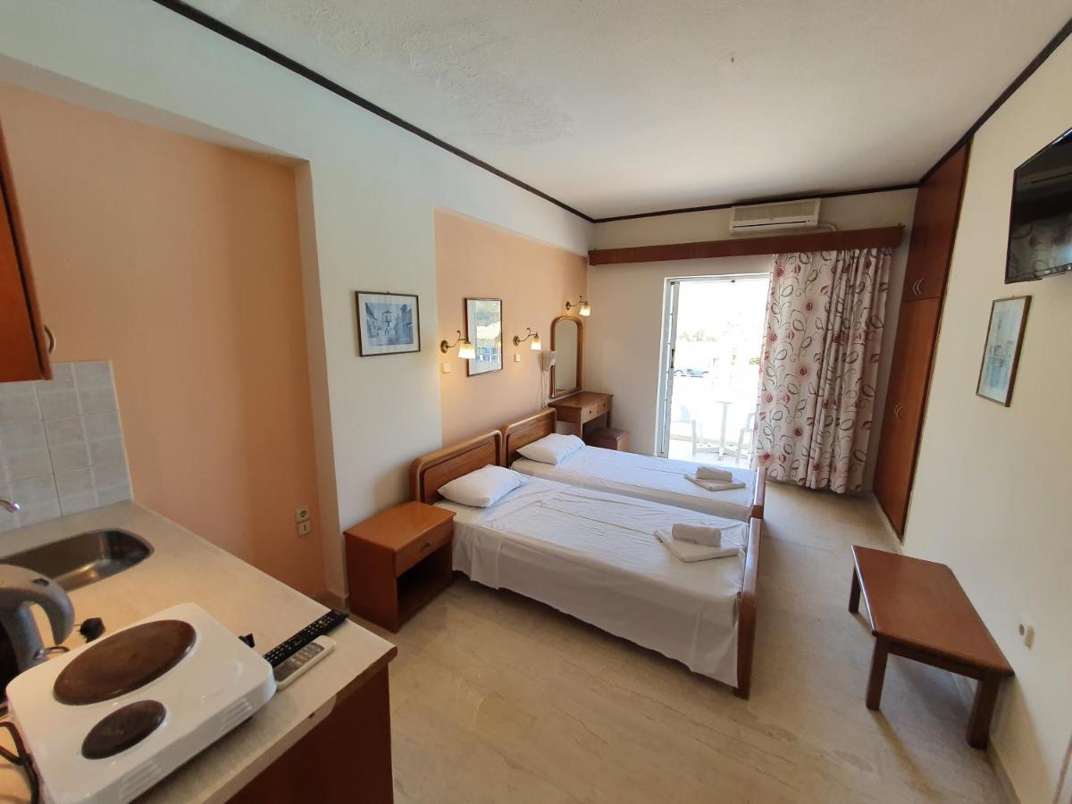 Vivian Hotel Laganas Ngoại thất bức ảnh